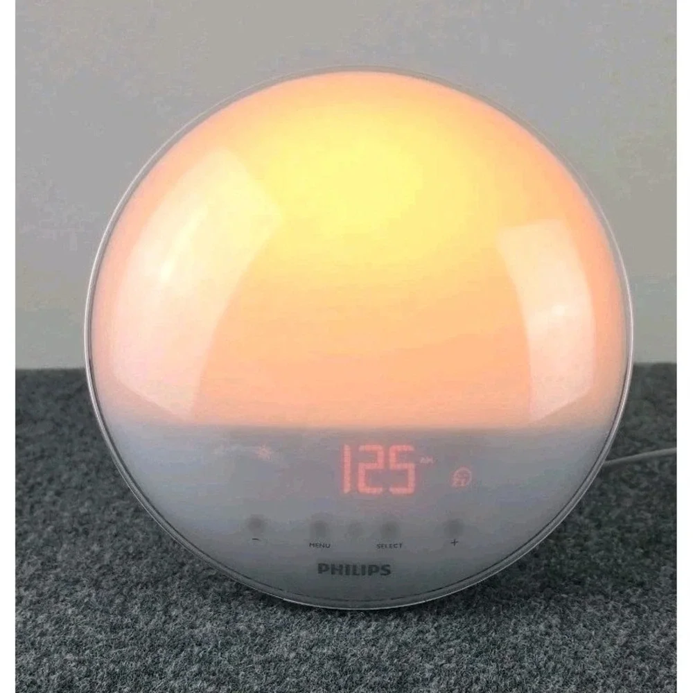 Philips Smart Sleep Wake Up Light Sunrise Sunset Simulation Alarm HF3520 Works